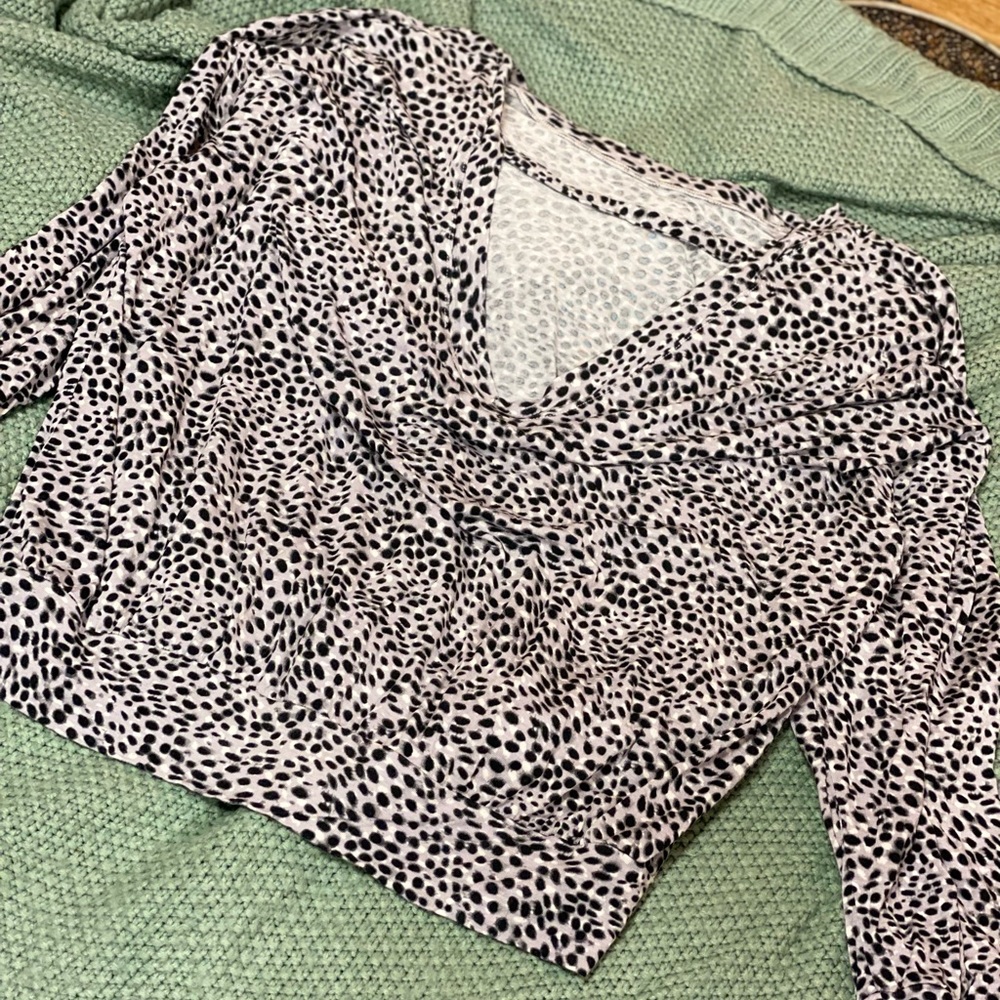 V-Back Peyton Jensen Long Sleeved Shirt